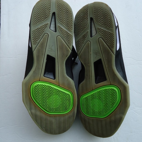SIZE 12.5. Nike Air Jordan Melo Training Basketball sneakers shoes. main image 5